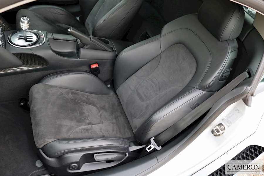 Audi R8 V8 Quattro Coupe 4.2 Manual Petrol