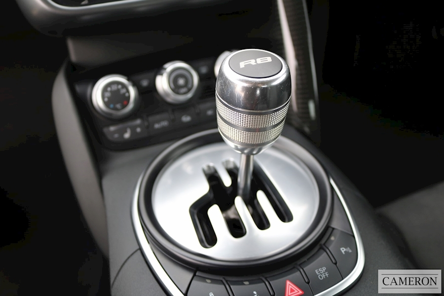 Audi R8 V8 Quattro Coupe 4.2 Manual Petrol
