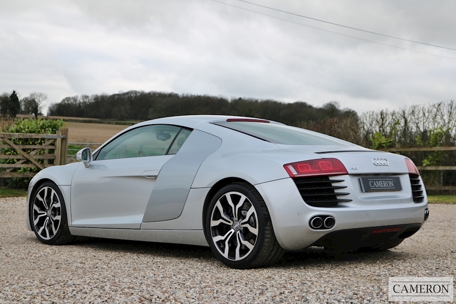 Audi R8 V8 Quattro Coupe 4.2 Manual Petrol