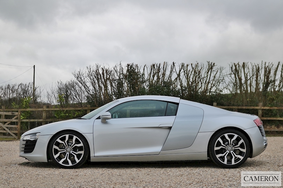 Audi R8 V8 Quattro Coupe 4.2 Manual Petrol
