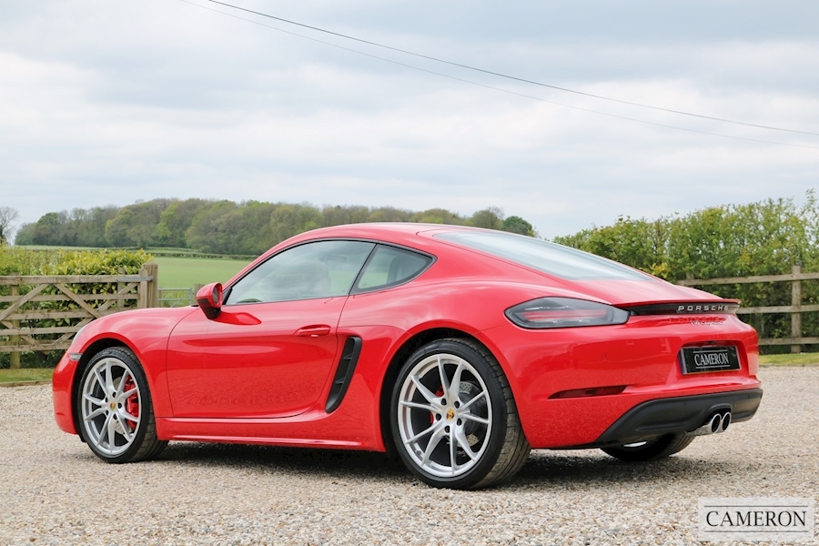 Porsche 718 Cayman S PDK Coupe 2.5 +20" Wheels +Sports Exhuast