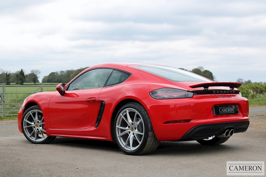 Porsche 718 Cayman S PDK Coupe 2.5 +20" Wheels +Sports Exhuast