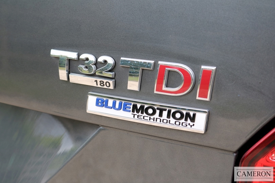 Volkswagen T6 Transporter T32 180 TDI DSG Kombi Highline