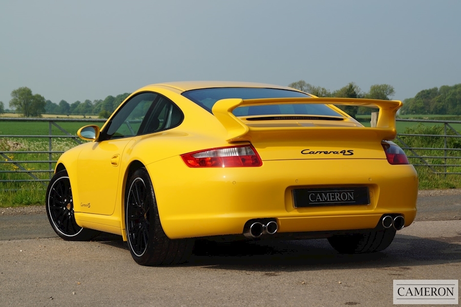 Porsche 911 997 Carrera 4 S Coupe +GT3 Aerokit+