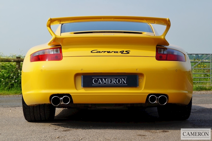 Porsche 911 997 Carrera 4 S Coupe +GT3 Aerokit+