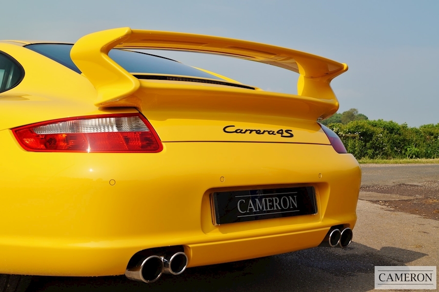 Porsche 911 997 Carrera 4 S Coupe +GT3 Aerokit+