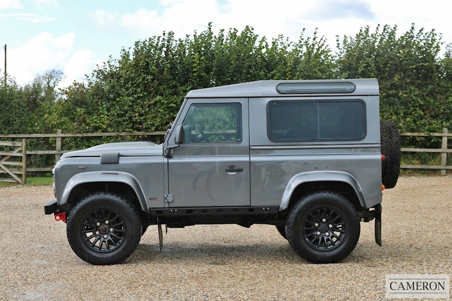 Land Rover Bowler Motorsport Defender 90 2.2 TD XS Station Wagon 2.2 Light 4X4 Utility Manual Diesel