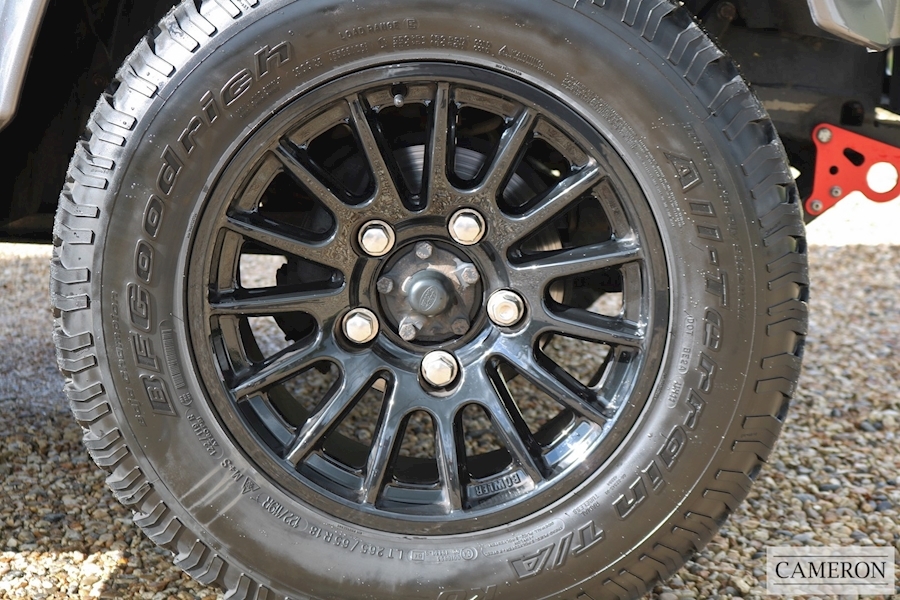 Land Rover Bowler Motorsport Defender 90 2.2 TD XS Station Wagon 2.2 Light 4X4 Utility Manual Diesel