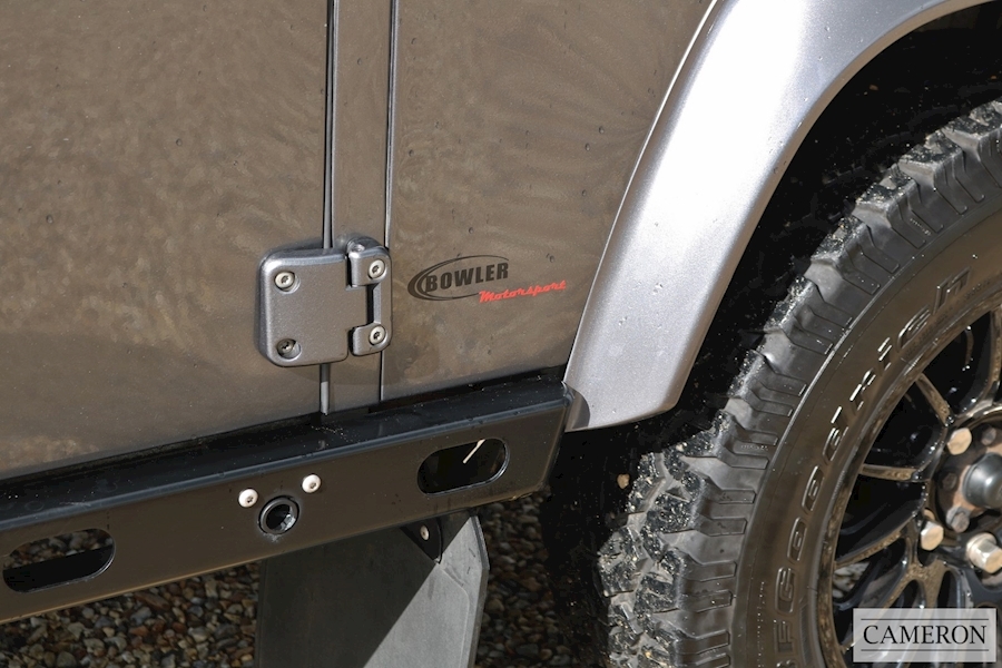 Land Rover Bowler Motorsport Defender 90 2.2 TD XS Station Wagon 2.2 Light 4X4 Utility Manual Diesel