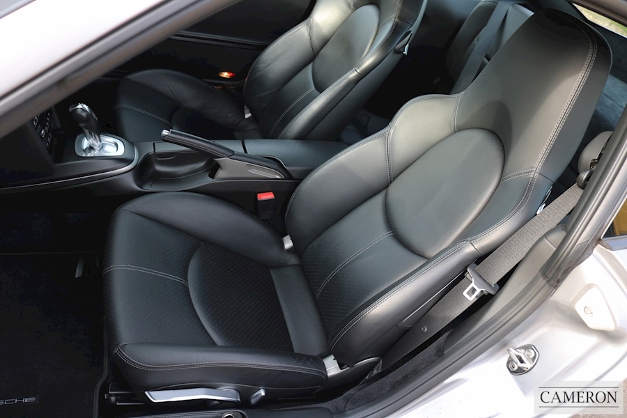 Porsche 911 997 Carrera GTS PDK Coupe