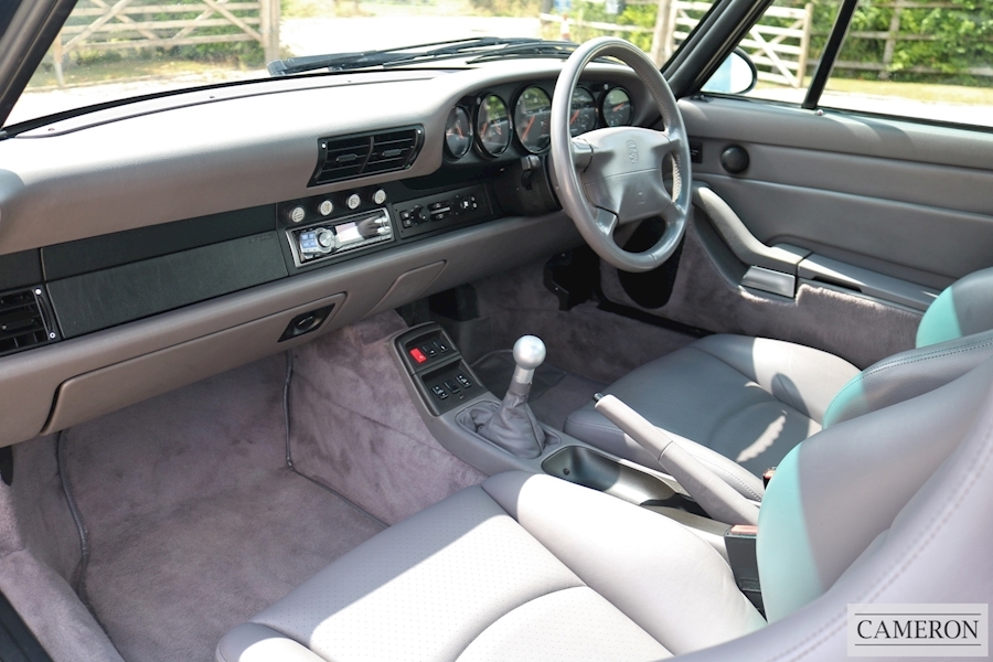 Porsche 911 993 Carrera 2 Cabriolet 3.6 Manual