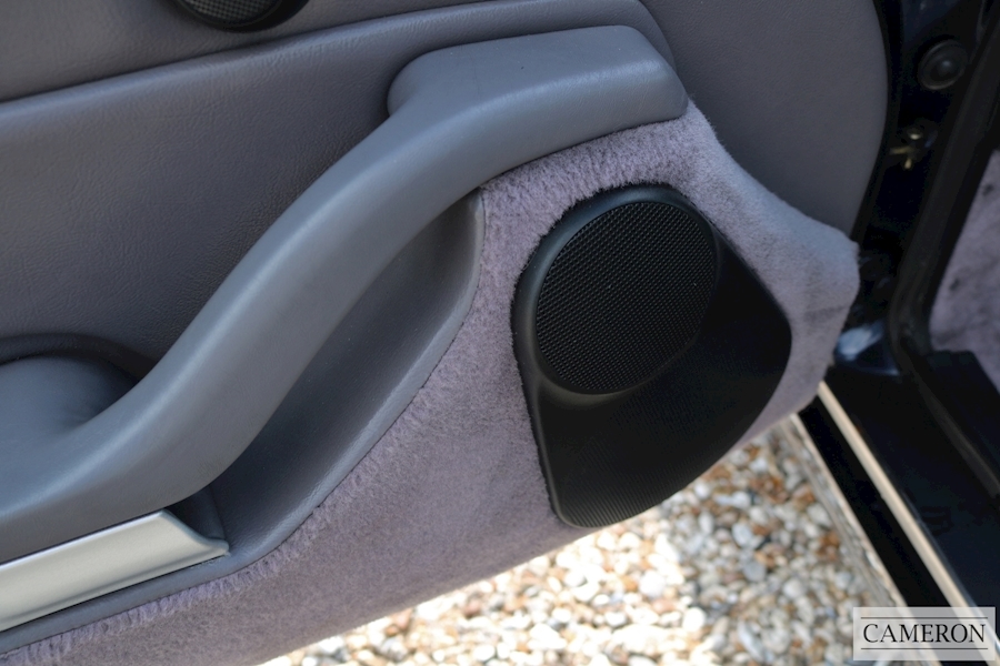 Porsche 911 993 Carrera 2 Cabriolet 3.6 Manual