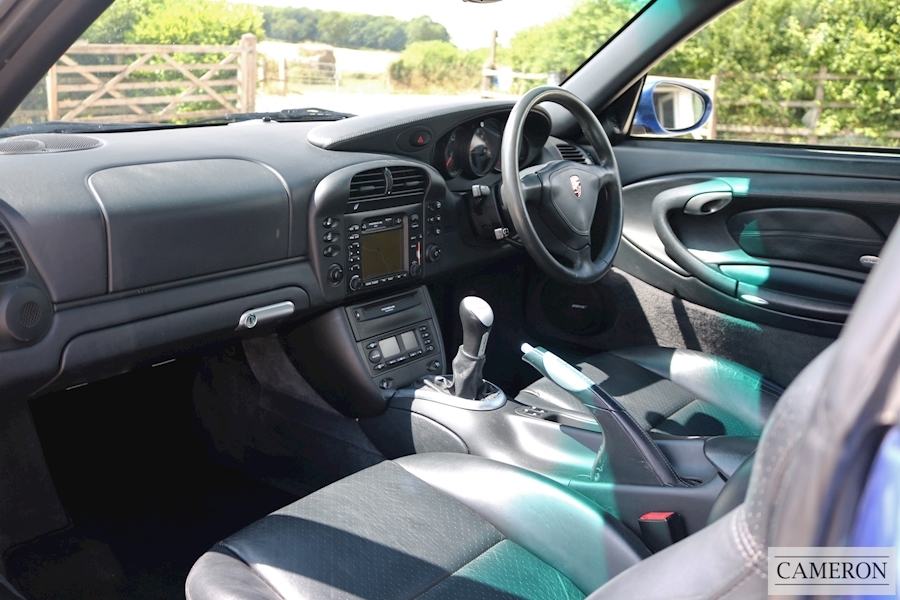 Porsche 911 996 Turbo Coupe +Manual