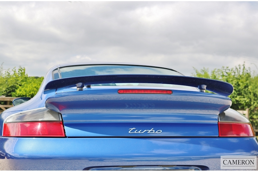 Porsche 911 996 Turbo Coupe +Manual