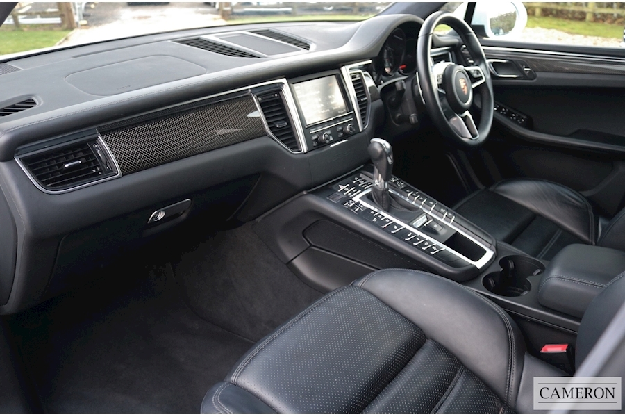 Porsche Macan Turbo 3.6 5dr Estate Semi Auto Petrol