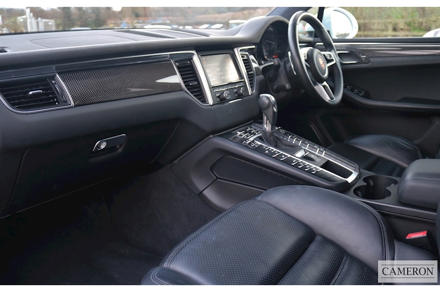 Porsche Macan Turbo 3.6 5dr Estate Semi Auto Petrol
