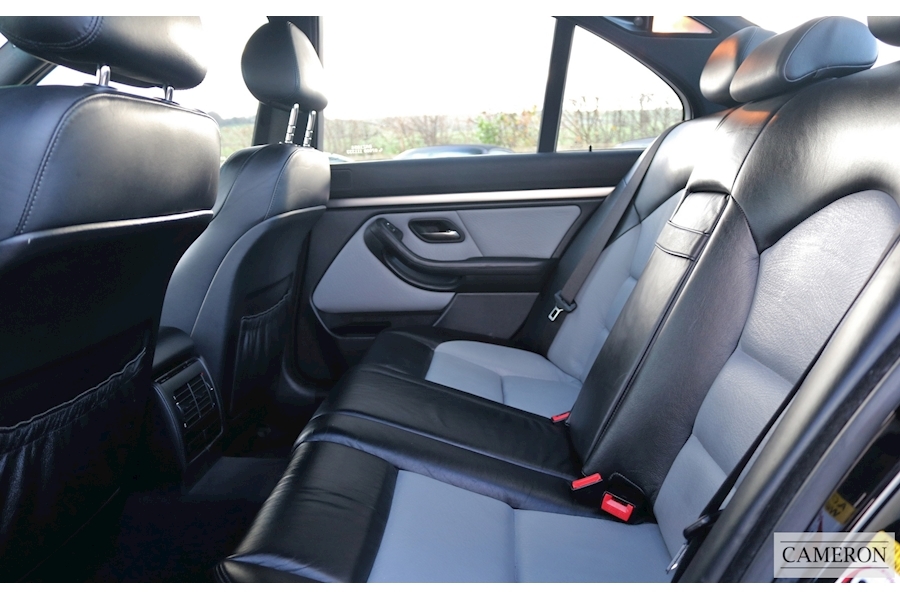 BMW 5 Series E39 M5 5.0 V8 Manual 4.9 4dr Saloon Manual Petrol