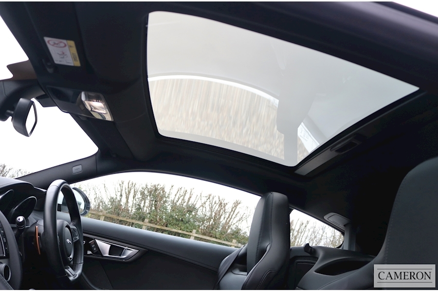 Jaguar F-Type 3.0 V6 Supercharged Coupe Automatic