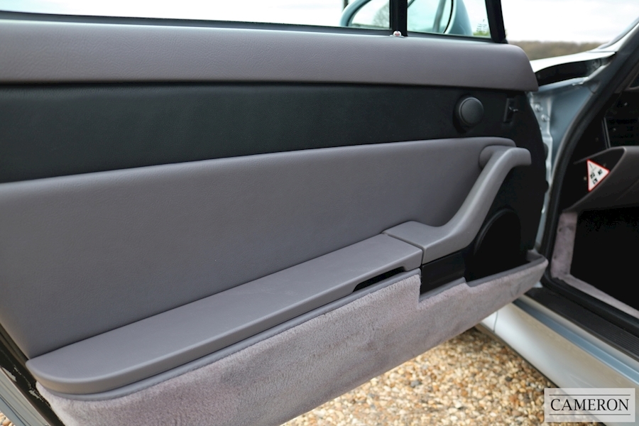 Porsche 911 993 Carrera 2 S Tiptronic Coupe 3.6 +Widebody +18" Wheels +Air Con