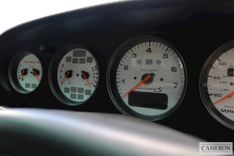 Porsche 911 993 Carrera S Coupe Tiptronic