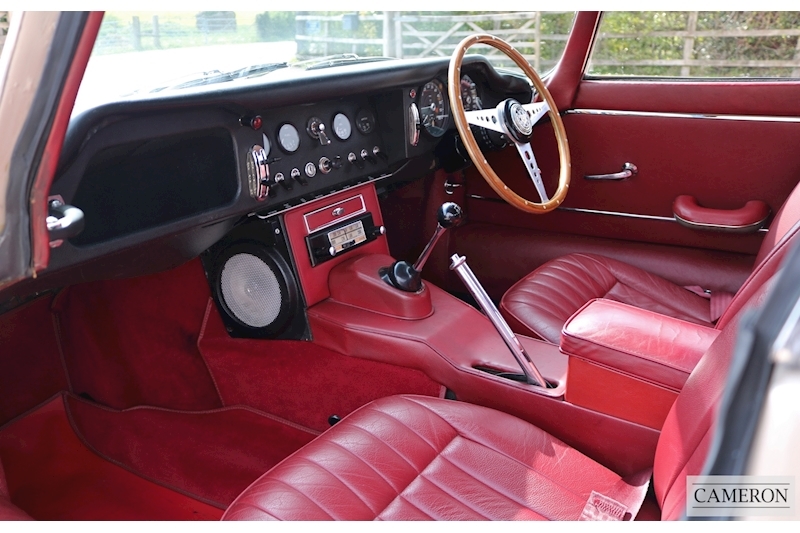 Jaguar E Type Series 1 4.2 Fixed Head Coupe