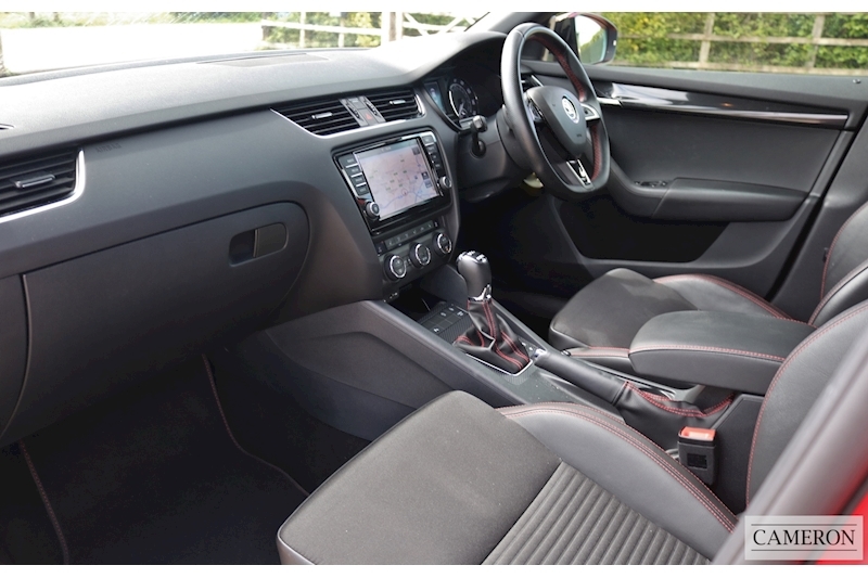 Skoda Octavia Vrs Tdi Cr Dsg Hatchback 2.0 Semi Auto Diesel