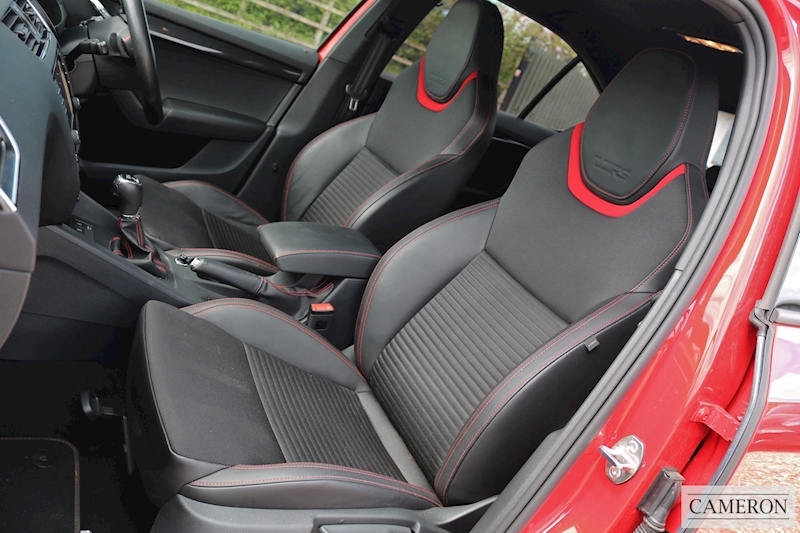 Skoda Octavia Vrs Tdi Cr Dsg Hatchback 2.0 Semi Auto Diesel
