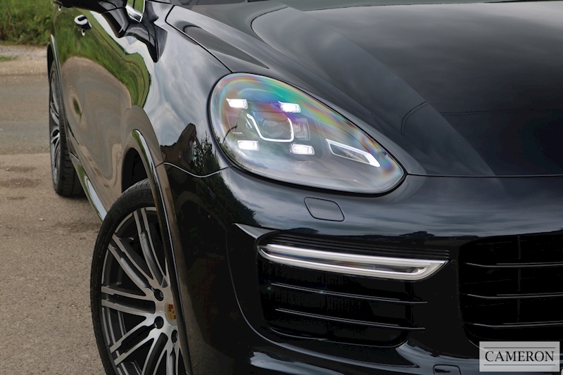 Porsche Cayenne Turbo S 4.8 5dr Estate Automatic Petrol