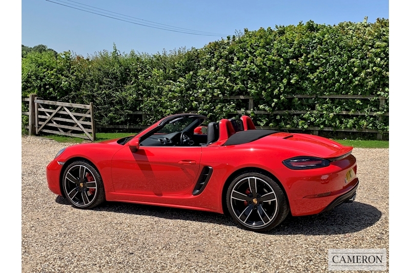 Porsche 718 Boxster S Convertible 2.5 Manual Petrol
