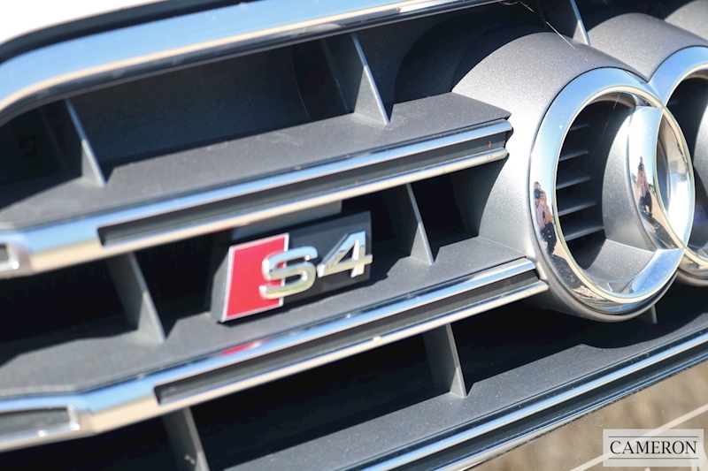 Audi A4 S4 Avant Quattro Estate 3.0 Automatic Petrol