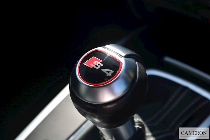 Audi A4 S4 Avant Quattro Estate 3.0 Automatic Petrol