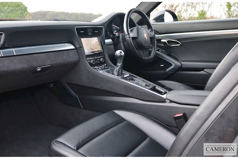 Porsche Porsche 911 991 Carrera 2 Coupe Manual