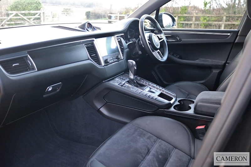 Porsche Macan Gts Pdk Estate 3.0 Semi Auto Petrol