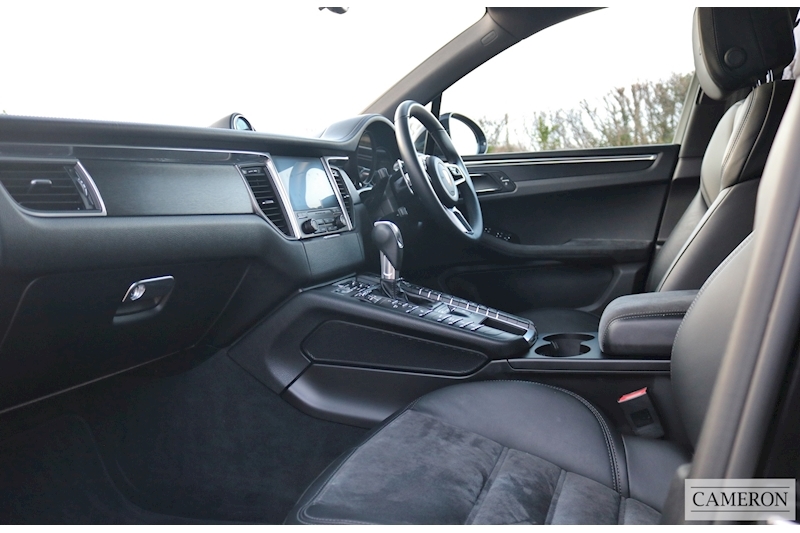 Porsche Macan Gts Pdk Estate 3.0 Semi Auto Petrol