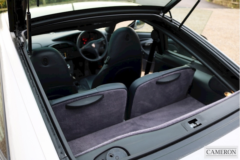 Porsche 911 996 Targa Coupe 3.6 Manual Petrol