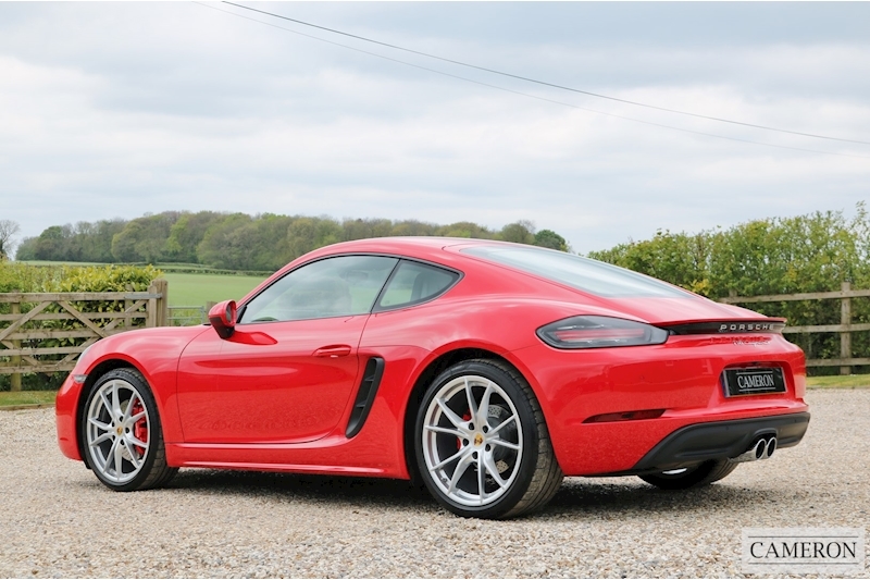 Porsche 718 Cayman S PDK Coupe 2.5 +20" Wheels +Sports Exhuast