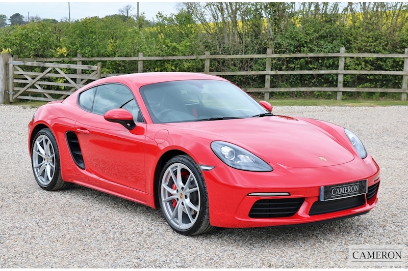 Porsche 718 Cayman S PDK Coupe 2.5 +20" Wheels +Sports Exhuast