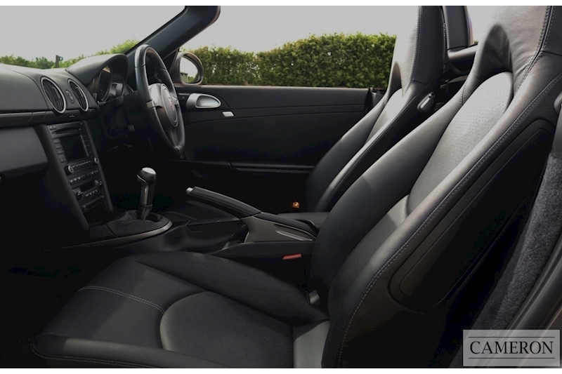 Porsche Boxster 987 2.9 Gen 2 Convertible Manual