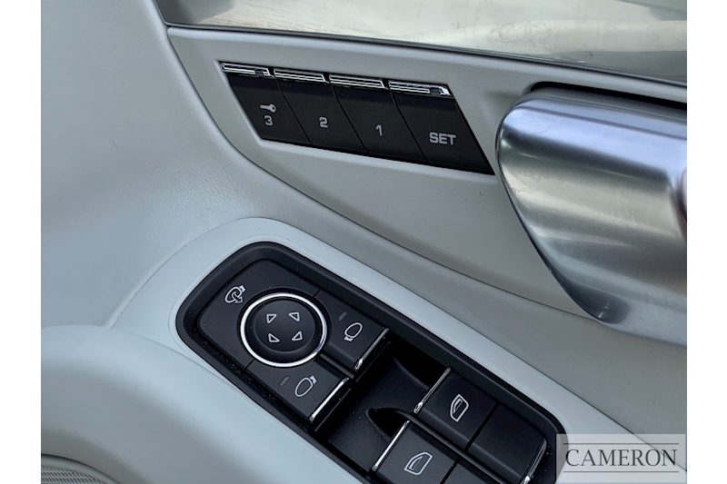 Porsche Cayman 981 3.4 S PDK 3.4 2dr Coupe Semi Auto Petrol