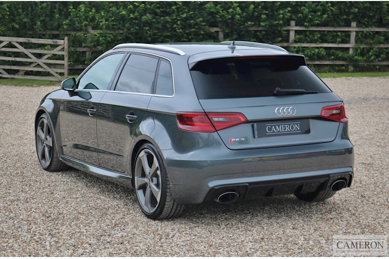 Audi RS3 2.5 TFSI Sportback 5dr Petrol S Tronic quattro (Nav) (189 g/km, 362 bhp) 2.5 5dr Sportback S Tronic Petrol