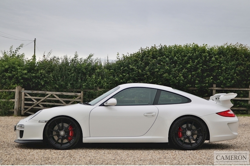 Porsche 911 997 GT3 Gen 2 3.8 2dr Coupe Manual Petrol