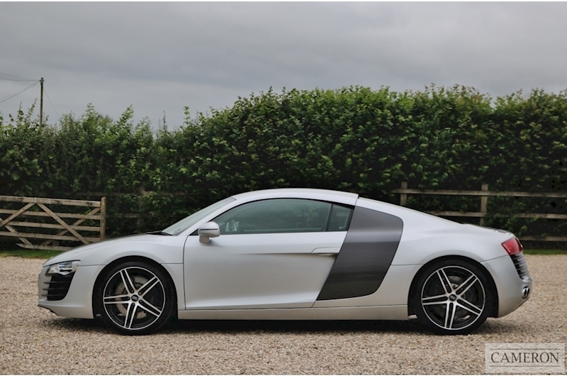 Audi R8 4.2 V8 Quattro 4.2 2dr Coupe Manual Petrol