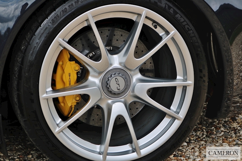 Porsche 911 997 GT3 Gen 2 3.8 2dr Coupe Manual Petrol