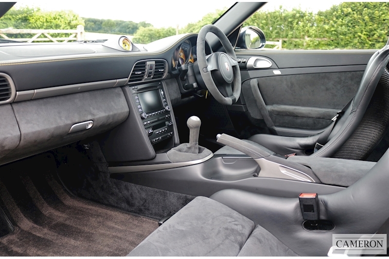 Porsche 911 997 GT3 Gen 2 3.8 2dr Coupe Manual Petrol