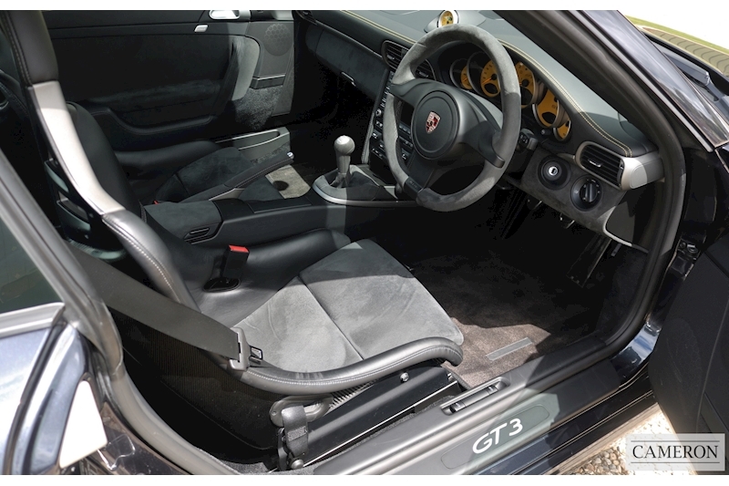 Porsche 911 997 GT3 Gen 2 3.8 2dr Coupe Manual Petrol