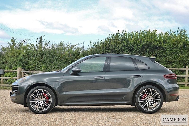 Macan GTS SUV 3.0 PDK Petrol
