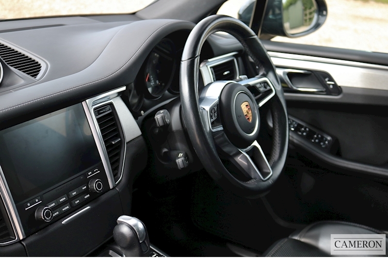 Porsche Macan GTS SUV 3.0 PDK Petrol