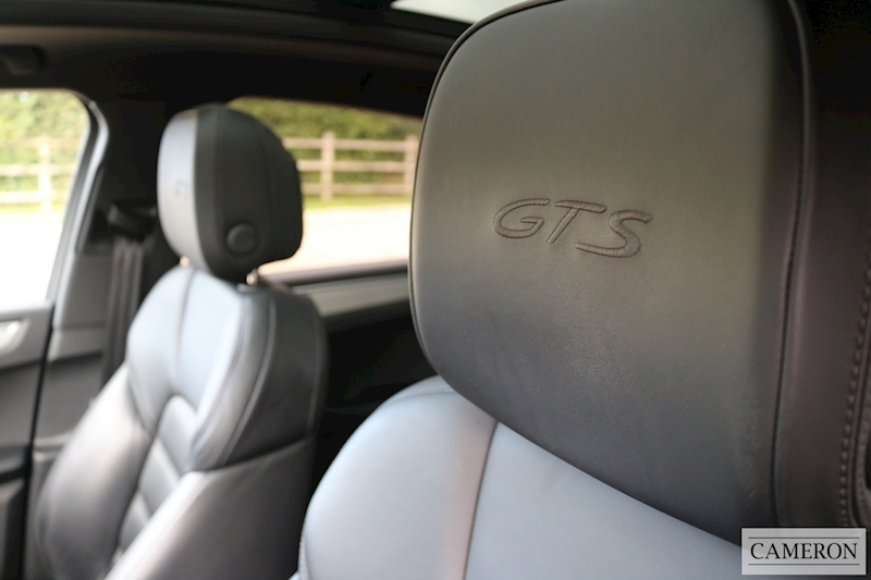 Porsche Macan GTS SUV 3.0 PDK Petrol