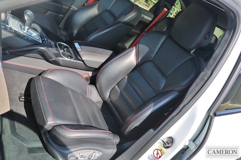 Porsche Cayenne Turbo 4.8 Tiptronic Petrol