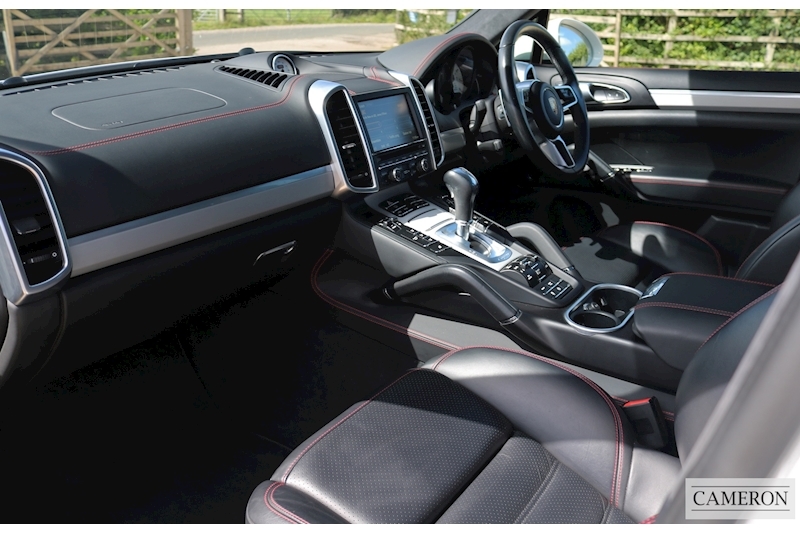Porsche Cayenne Turbo 4.8 Tiptronic Petrol